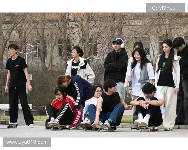 重庆滑板队的耐力之旅揭秘滑板文化与团队精神的完美结合